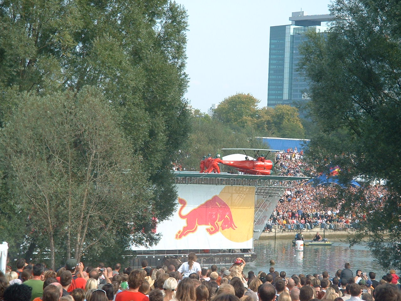 RED BULL Flugtag 19.09.2004