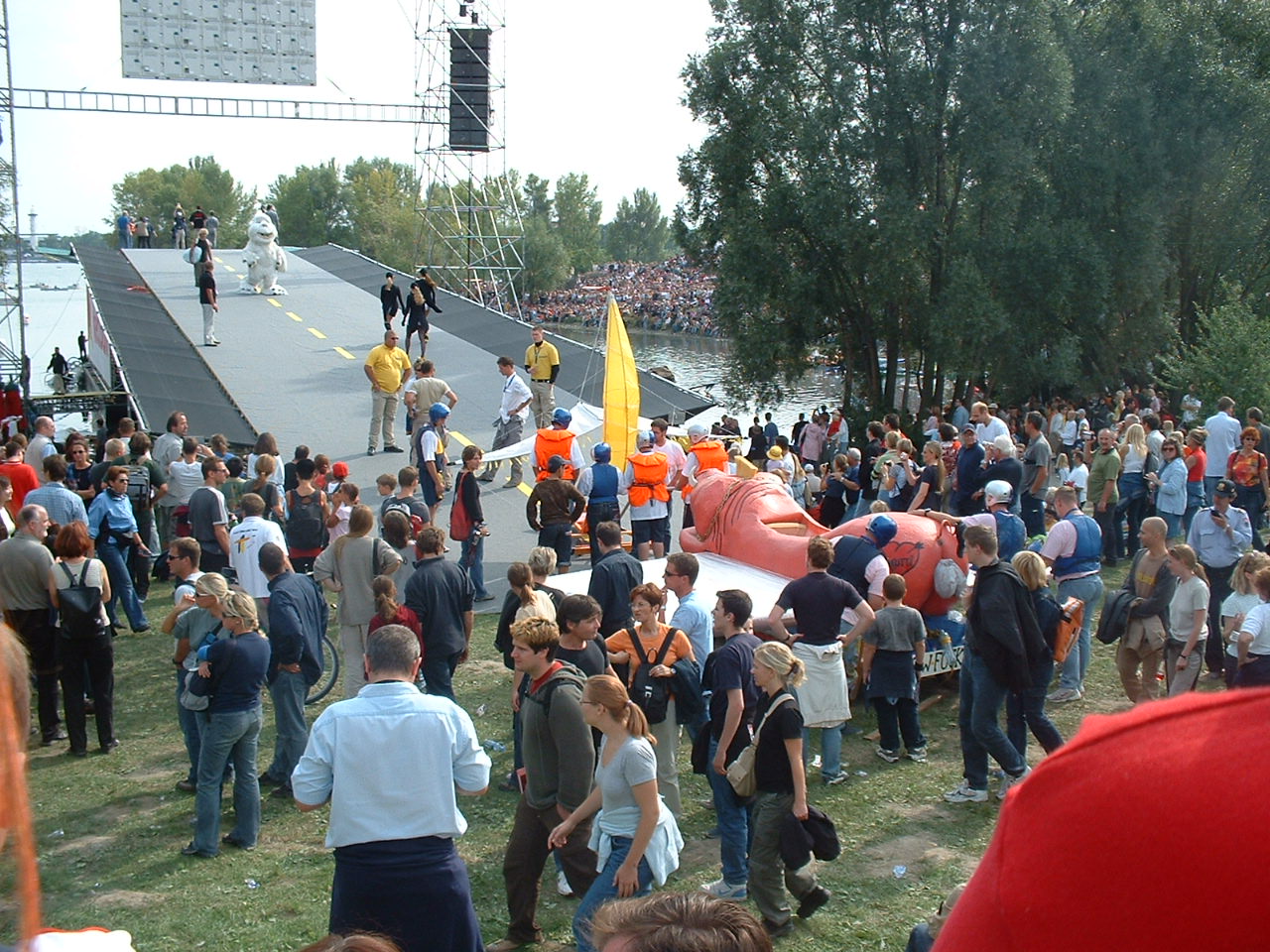 RED BULL Flugtag 19.09.2004